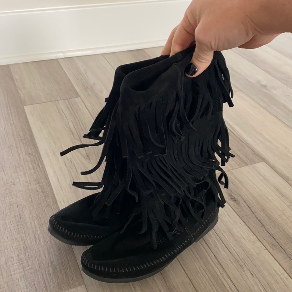 Minnetonka boots